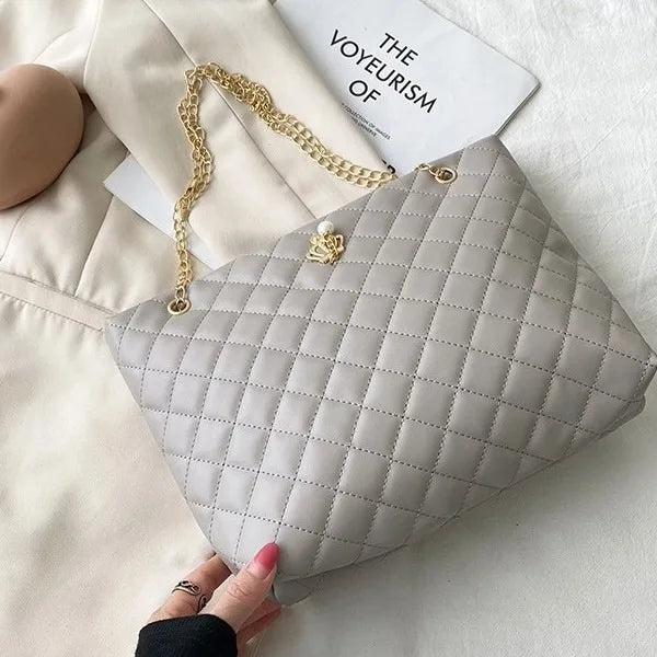 LONDELLE - Midnight Royale Quilted Chain Tote