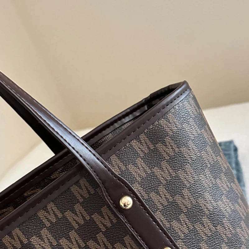 LONDELLE - Monarch Signature Tote Bag