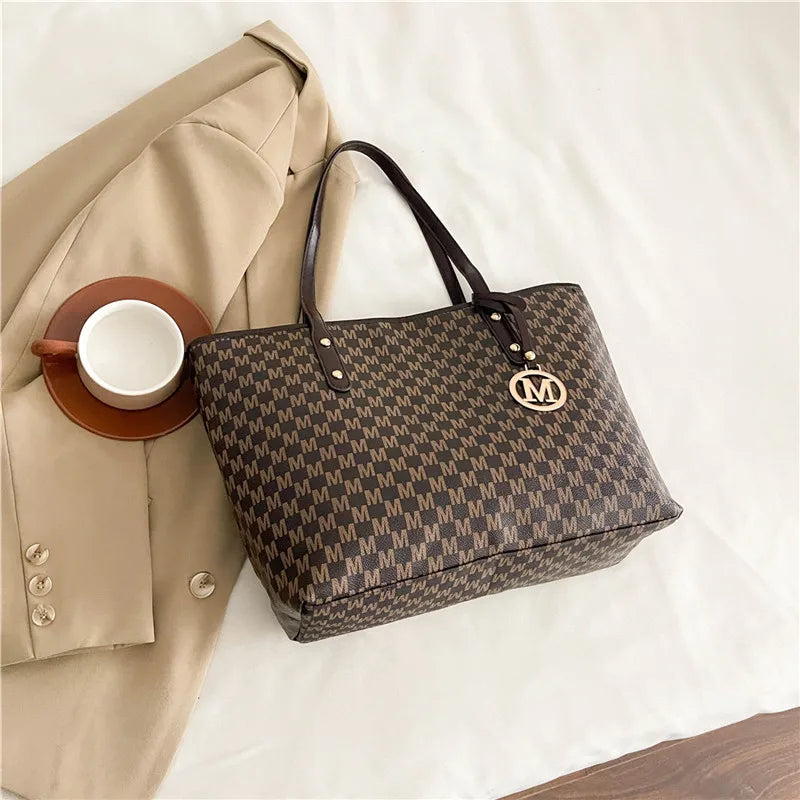 LONDELLE - Monarch Signature Tote Bag