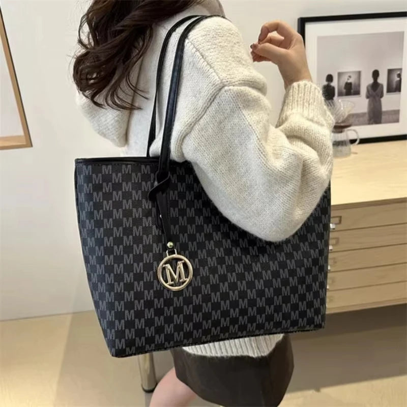 LONDELLE - Monarch Signature Tote Bag